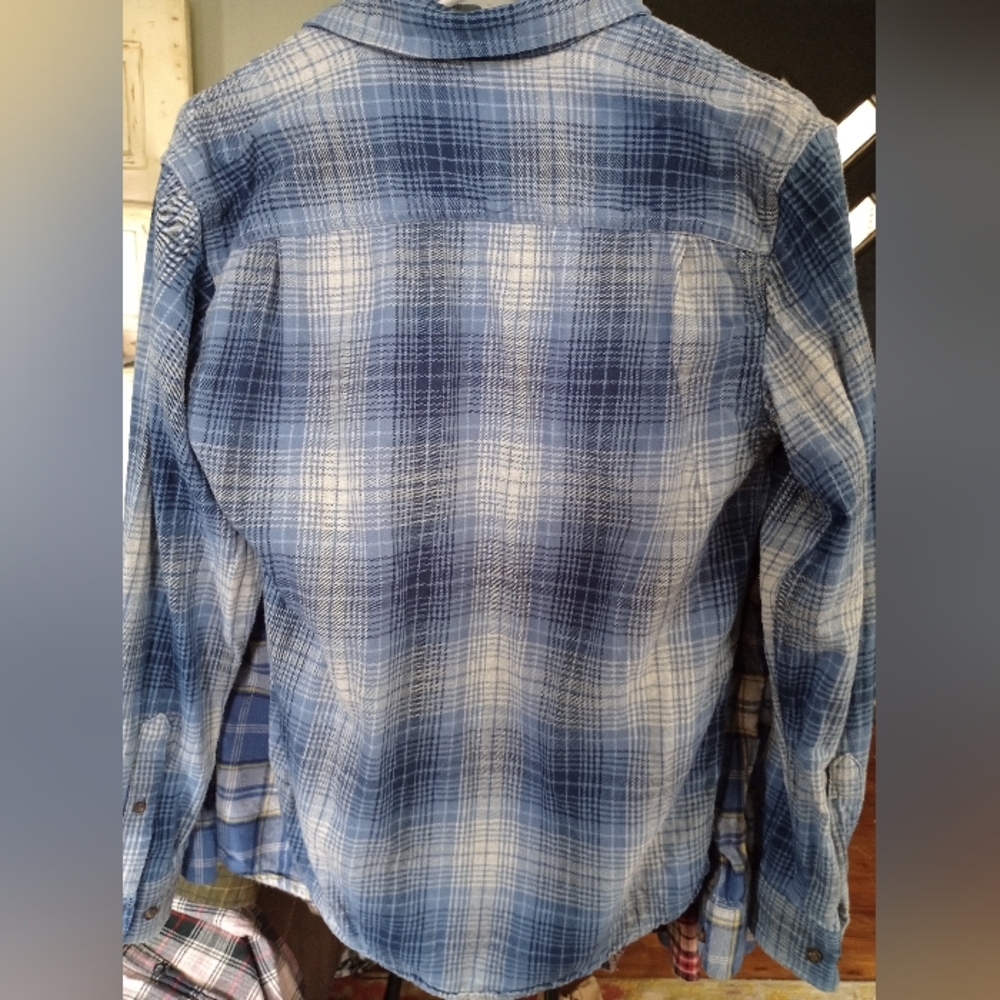 Men's Flannel - Picture 2 of 4